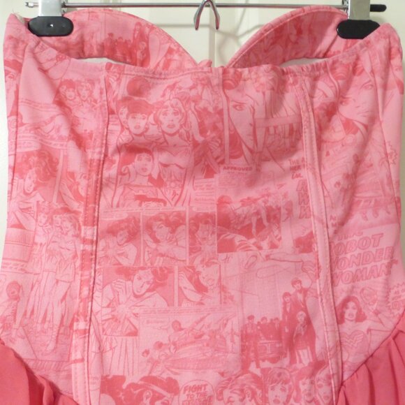 WONDER WOMAN x SHEIN pink strapless comic book print mini dress - Picture 6 of 10